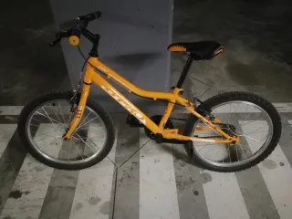 Bicicleta infantil B-PRO 20 naranja