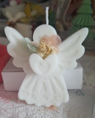 Angioletto in cera di soia decorato