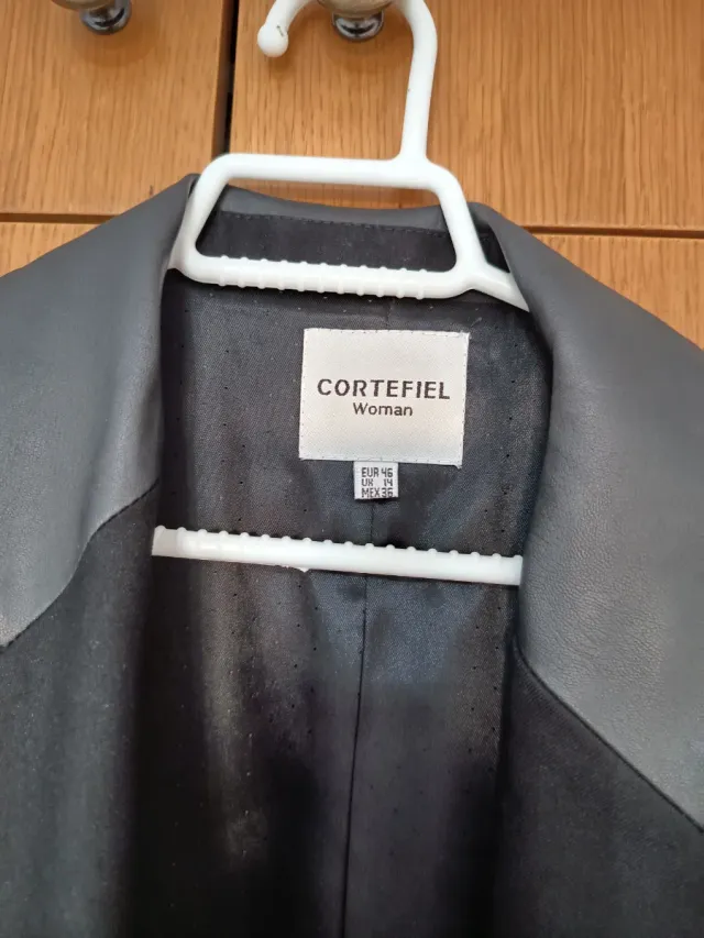 Americana Cortefiel Negra T.46