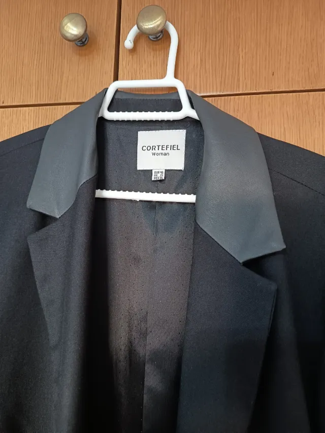 Americana Cortefiel Negra T.46