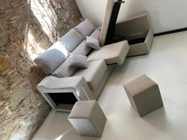 Nuovi mobili di fabbrica