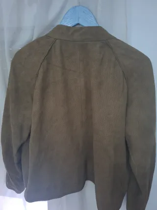 Chaqueta Uterqüe perforada