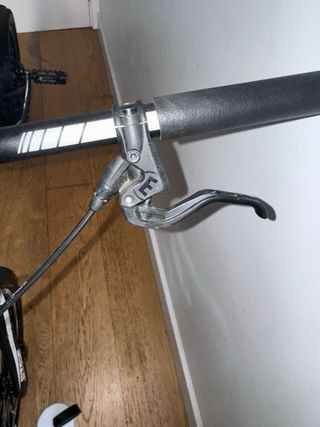 Bici Trial Jitsie Varial 1010 + accesorios piernas