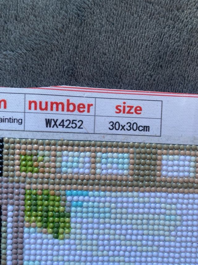 Cuadro de ventanal con diamantes