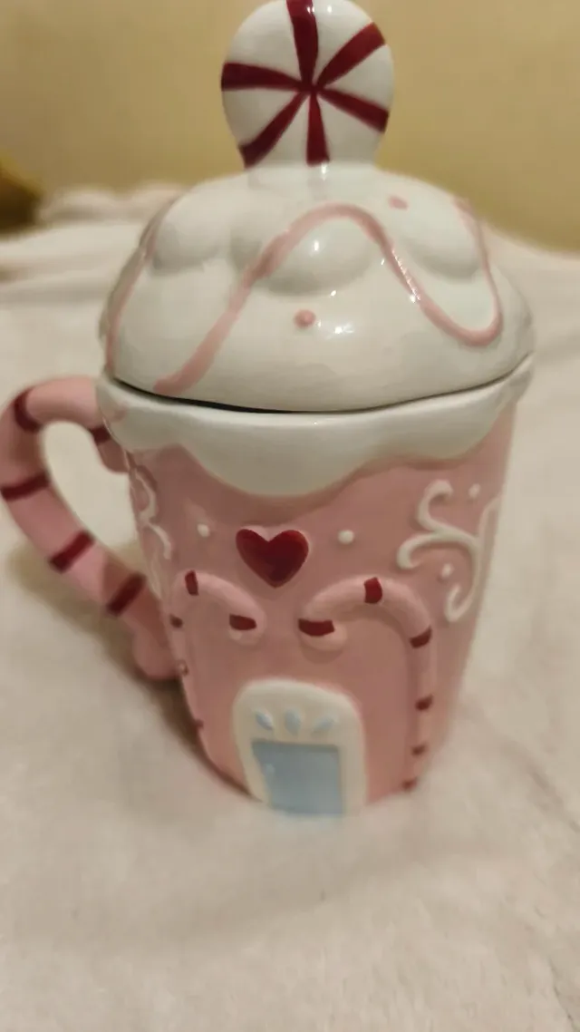 Taza cerámica navideña con tapa