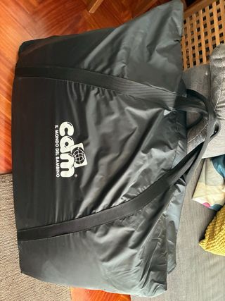 Cuna de colecho con estampado de lunares