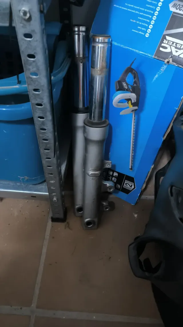 Barras horquilla Suzuki Sixteen 125