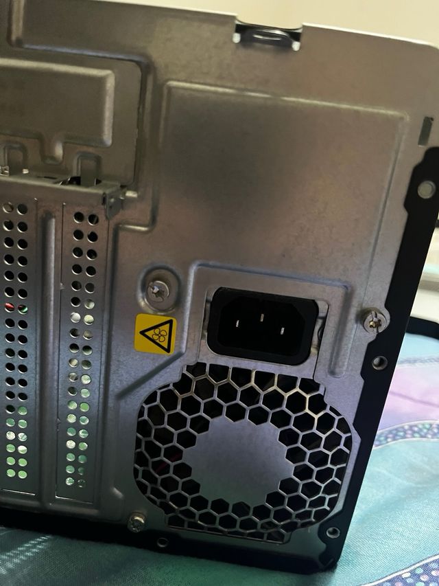 Fuente de Alimentación HP 310W