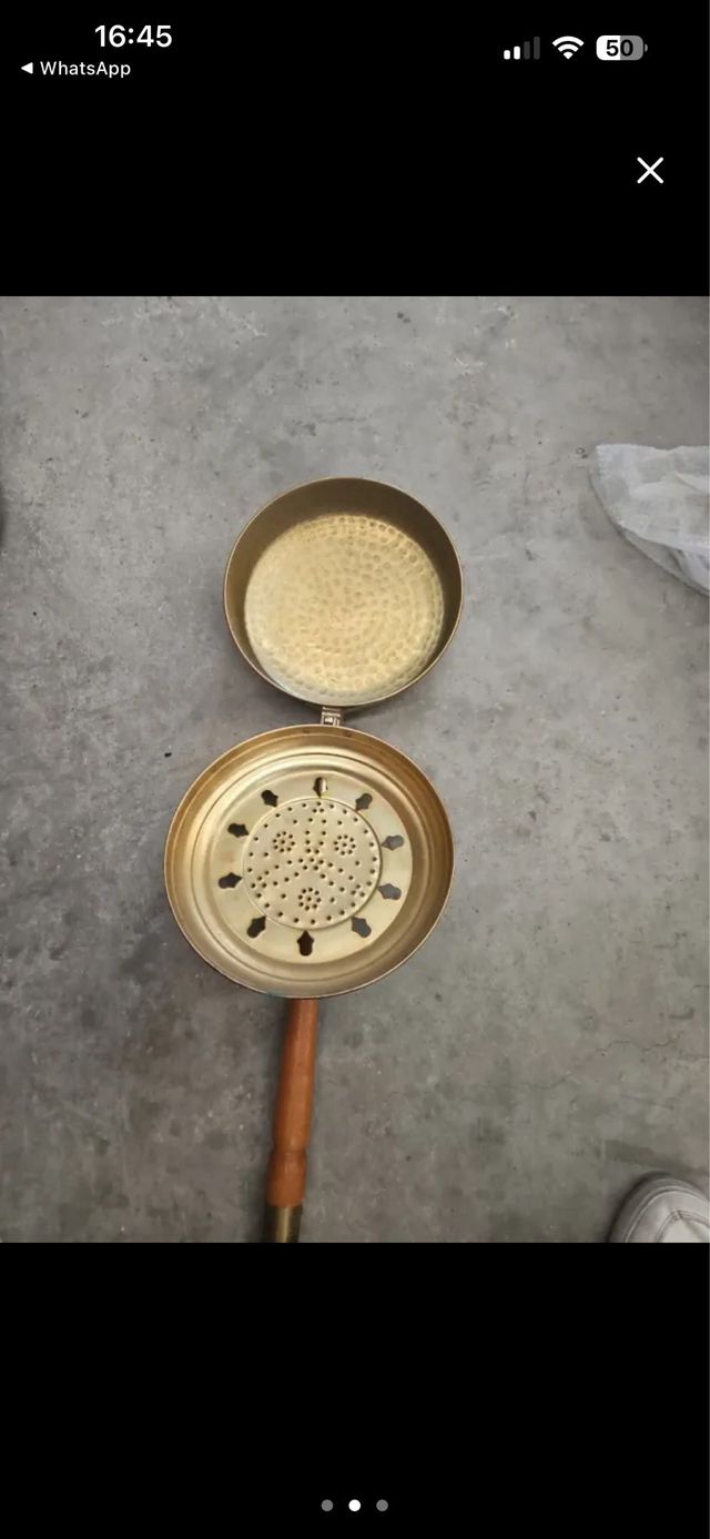 Calientacamas antiguo latón y madera