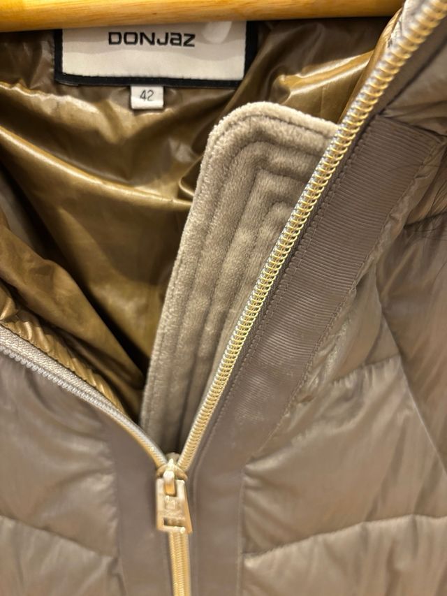 Abrigo Donjaz pelo capucha