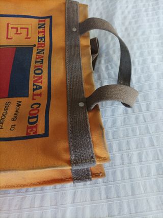 Bolsa de caudales antigua código internacional