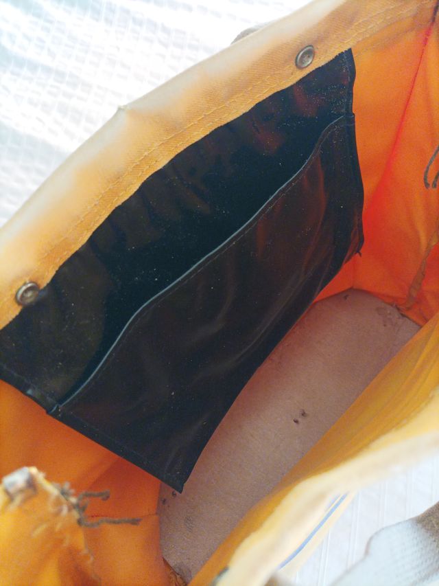 Bolsa de caudales antigua código internacional