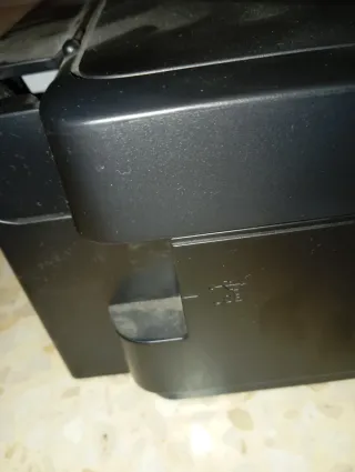 Impresora Epson XP-255 Negra, no tengo el cable