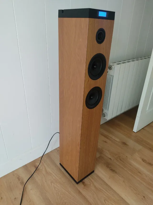 Energy Tower 8 Altavoces