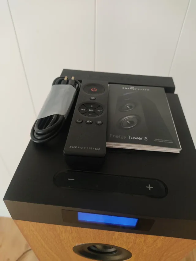 Energy Tower 8 Altavoces