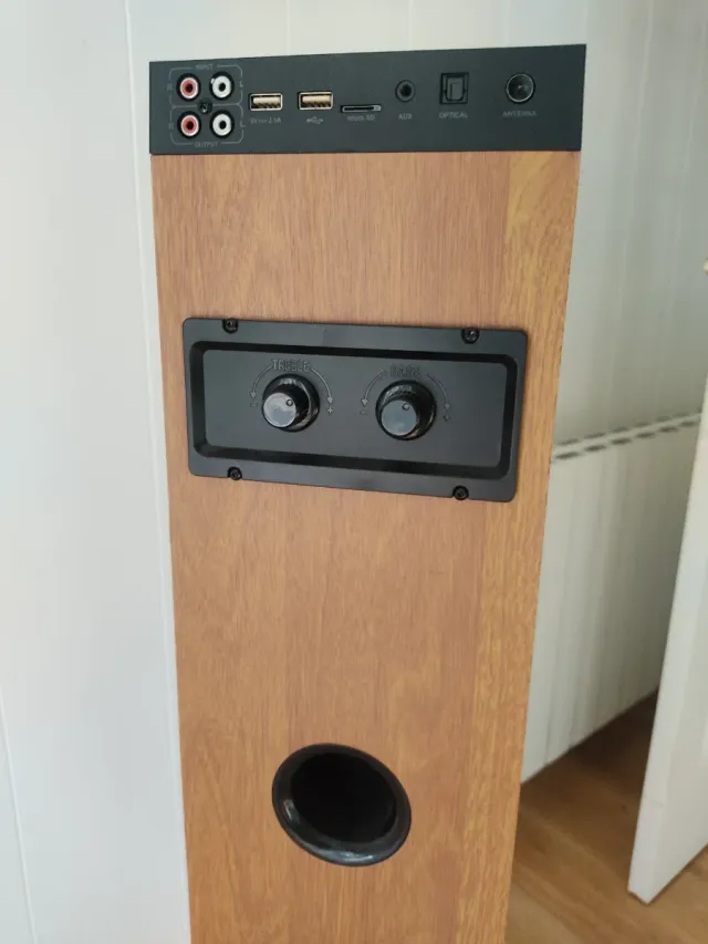 Energy Tower 8 Altavoces