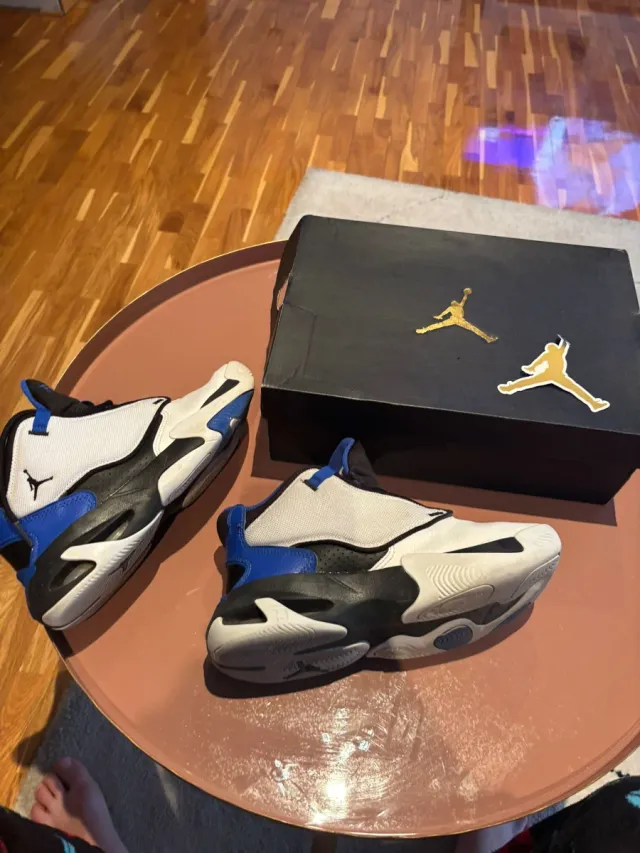 Jordan Max Aura 4 (GS) Azul/Blanco