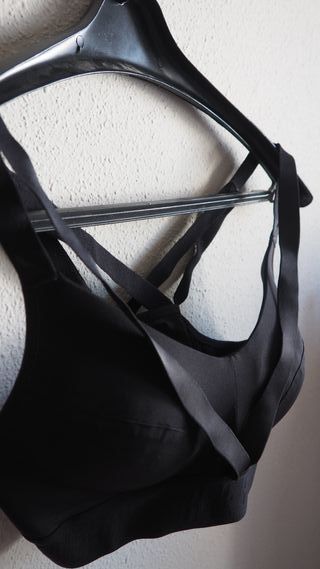 Top Deportivo Domyos Talla S Negro