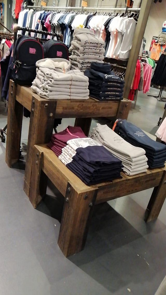 Mesas expositoras Vintage