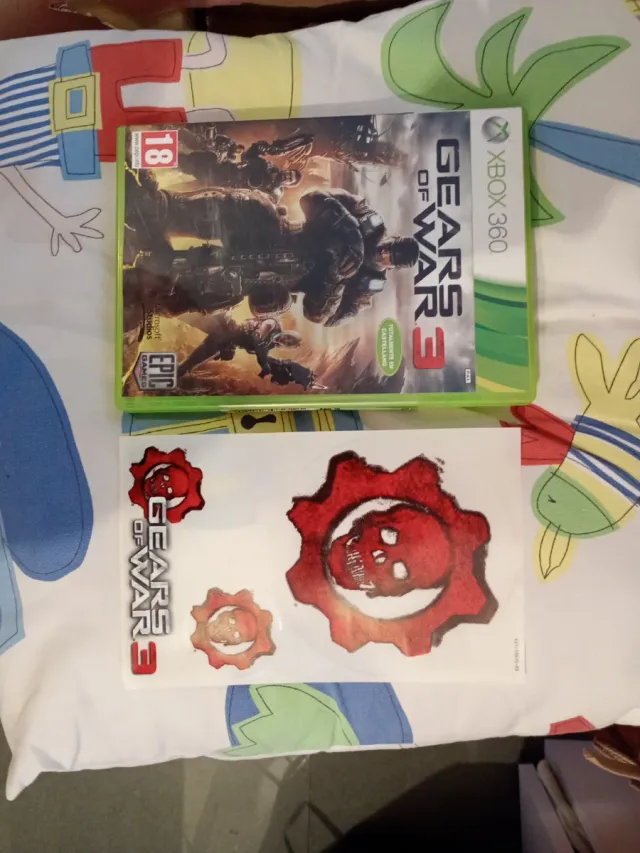 Gears of War 3 Xbox 360 + Adesivi