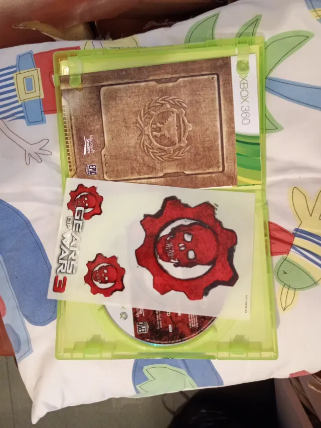 Gears of War 3 Xbox 360 + Adesivi