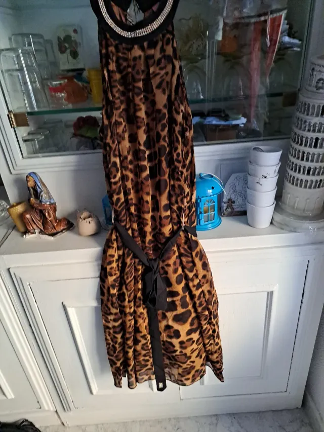 Vestido estampado leopardo con cinturón