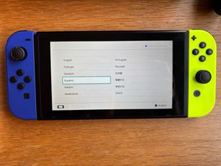 Nintendo Switch + Mario Kart 8 Deluxe