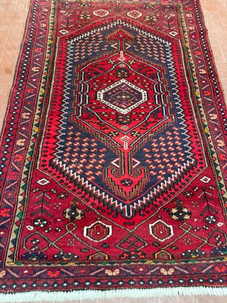 Tappeto Persiano Annodato a Mano