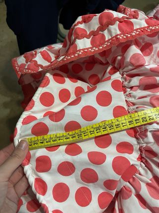 Traje Flamenca Coral y Blanco Lunares