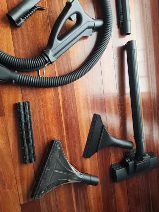 Aspiradora Mercedes Aqua Limpia Turbo