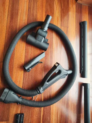 Aspiradora Mercedes Aqua Limpia Turbo