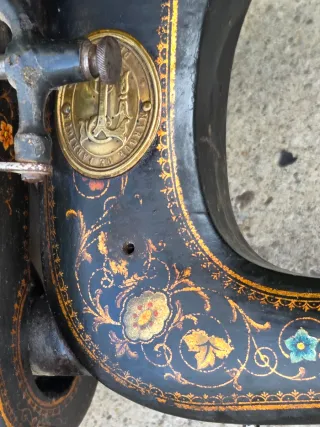 Antiguo cabezal máquina coser nacar