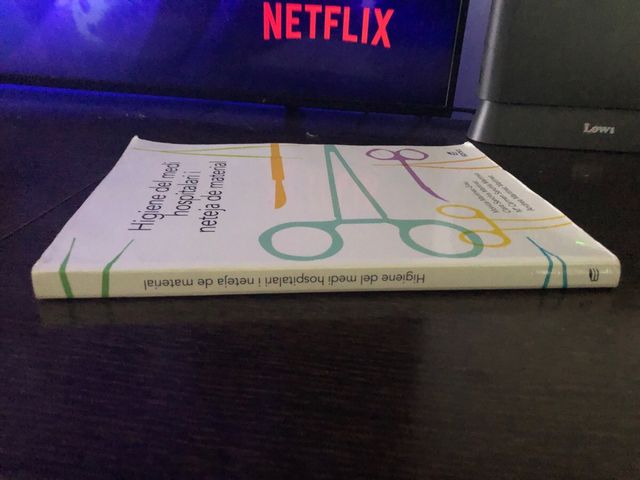 Higiene del medi hospitalari i neteja del material