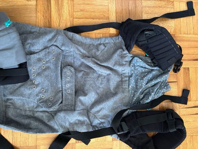 Portabebés Chicco gris