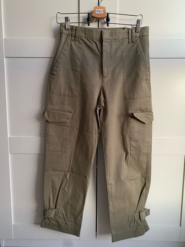 Pantalones cargo Zara verde militar
