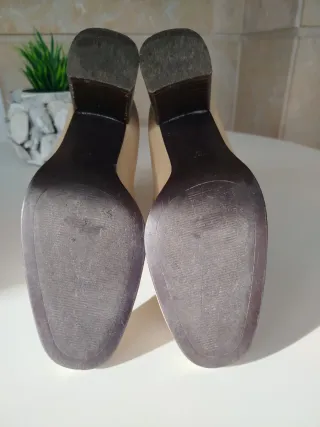 Bonitos Botines/Botas Cortas N° 38 MNG