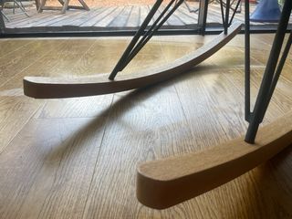 Mecedora verde oliva escandinava