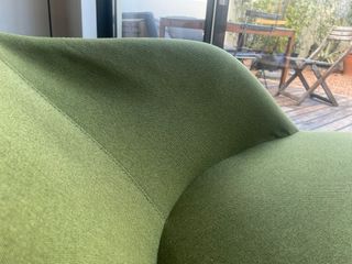 Mecedora verde oliva escandinava