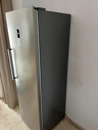 Congelador vertical inoxidable