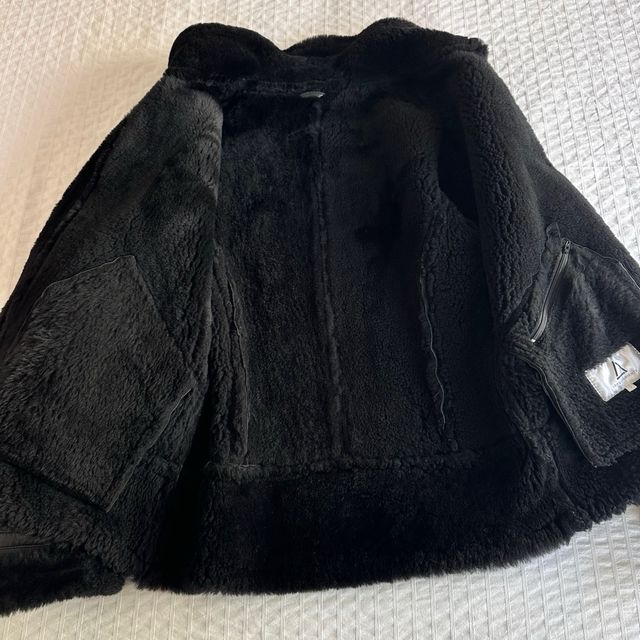 Chaqueta de cuero y pelo natural de oveja