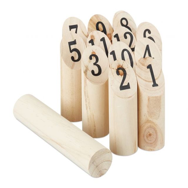 Gioco Kubb Vichingo Lancio