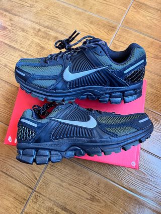 Nike Vomero 5 Negras Verde Militar