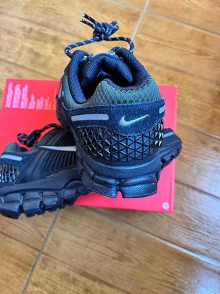 Nike Vomero 5 Negras Verde Militar