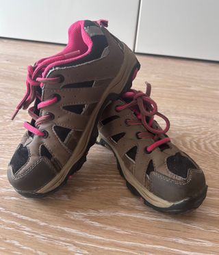 Zapatillas Montaña Berg Outdoor  Talla 32