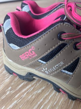 Zapatillas Montaña Berg Outdoor  Talla 32