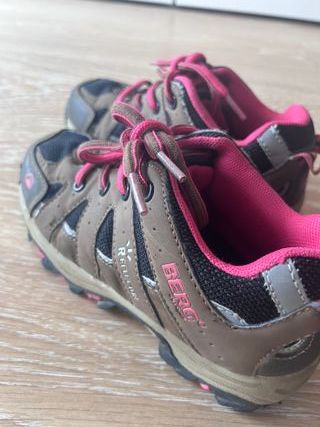 Zapatillas Montaña Berg Outdoor  Talla 32