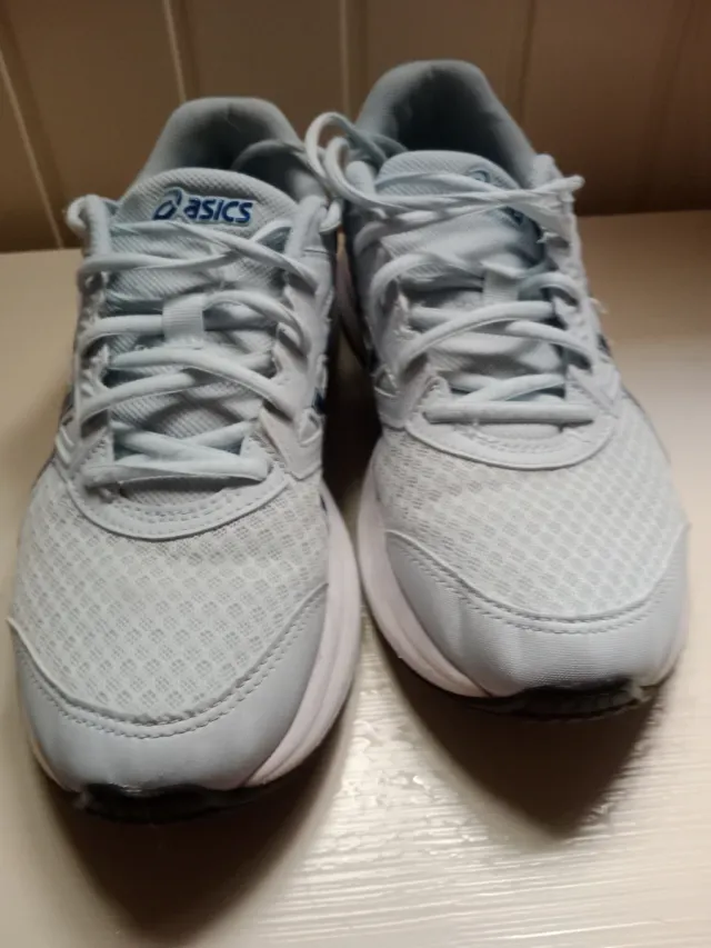 Zapatillas Asics Azules y Blancas