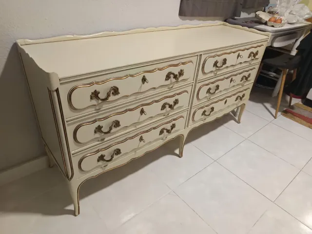 Sinfo, Antiguo Beige y Dorado negro.  Ebanistería!