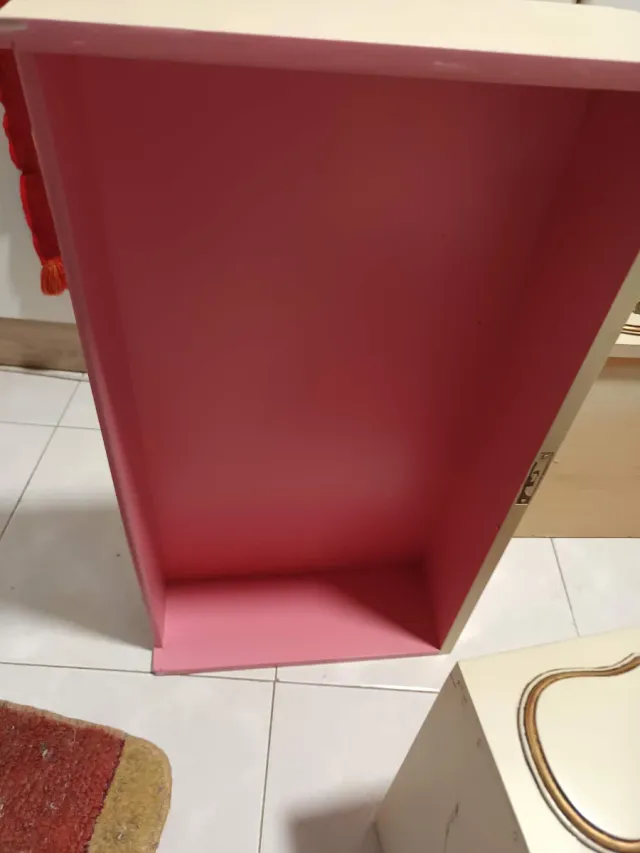 Sinfo, Antiguo Beige y Dorado negro.  Ebanistería!