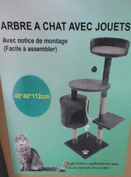 Albero tiragraffi per gatti con giochi